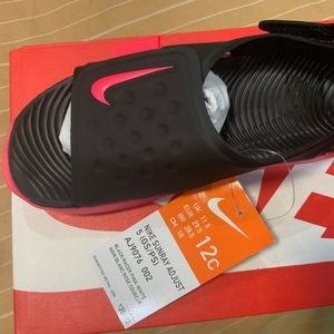 NEW Nike Sunray Adjust 5 Black/Pink Kids Sandals